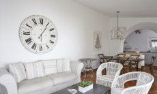 Li Conchi 36 | Wohnzimmer mit Sofa, Esstisch und Küche Wohnzimmer