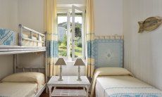 Li Conchi 36 | Schlafzimmer 2 mit einem Hochbett und einem Einzelbett Schlafzimmer 2