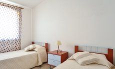 Villa Le Ginestre 2 | Schlafzimmer 2 oben mit zwei Einzelbetten Schlafzimmer 2 oben mit zwei Einzelbetten
