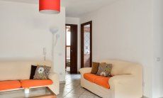 Villa Le Ginestre 2 | Wohnbereich 2 mit einer Sofaecke Wohnbereich im Souterrain mit einer Sofaecke