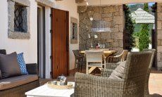 Li Conchi 4 | Leben im Freien auf der Terrasse mit Sofa und Esstisch Terrasse