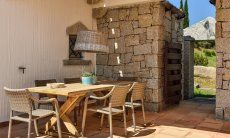 Li Conchi 5 | Überdachter Tisch zum Essen im Freien Esstisch im Freien auf der Terrasse von Li Conchi 5