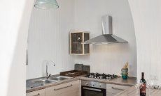Li Conchi 5 | Küche mit Gasherd, Ofen und Spülmaschine Küche