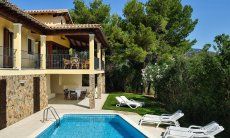 Villa Le Poiane | Hausansicht mit Pool Hausansicht mit Pool