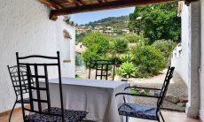 Villa Elisa | Überdachter Essbereich auf der Terrasse Überdachter Essbereich auf der Terrasse