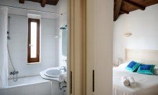 Villa Kika | Schlafzimmer 1 mit Badezimmer Schlafzimmer 1 mit Badezimmer
