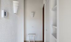 Villa Maistu | Flur mit Stauraum Flur mit Stauraum