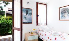 Villa Mare Turagri | Schlafzimmer 2 mit Einzelbett Schlafzimmer 2 mit Einzelbett