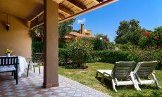 Villa Mare Turagri | Überdachte Terrasse und eigenem Garten Überdachte Terrasse und eigenem Garten