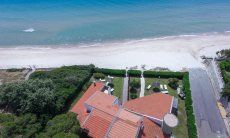 Villa Fernando | Lage der Doppelhäuser Massidda - Fernando im großen, grünen, privaten Garten direkt am karibik weißen Sandstrand Villa Massidda, Villa Fernando