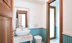 Villa del Campo | Bad mit Dusche im Erdgeschoß Bad mit Dusche im Erdgeschoß