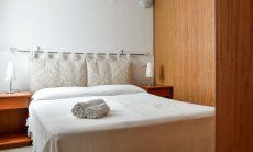 Villa del Campo | Schlafzimmer 3 im UG mit Doppelbett Schlafzimmer 2 im UG mit Doppelbett