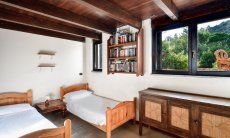 Villa Philippine | Schlafzimmer 4 mit zwei Einzelbetten im UG Schlafzimmer mit zwei Einzelbetten im UG