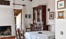 Villa Roberta | Essbereich mit Kamin Essbereich