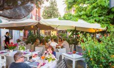 App. Pino | Restaurant Federico's im Zentrum von Pula, etwa 10 km entfernt Restaurant Federico's im Zentrum von Pula