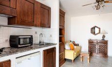 Apartment Castededdu 3 | Küchenzeile mit allen wichtigen Geräten Küchenzeile mit allen wichtigen Geräten