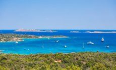 Boote auf dem Meer der Costa Smeralda