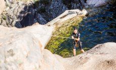 Trekking und Baden in den Bergen hinter San Teodoro