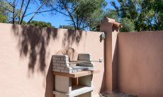 Casa Su Faru 2 | Gemauerter Barbecue auf der privaten Veranda Gemauerter Barbecue in Su Faru 2 Pula