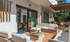 Apartment Orri 3 | Mit großem Aussensofa möblierte Terrasse App. Orri 3 Tortoli Ostküste Sardinien