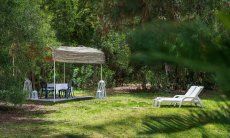 Apartment Orri 3 | Garten mit Gazebo und Sonnenliegen App. Orri 3 Tortoli Ostküste Sardinien