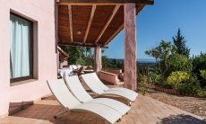 Villa Fiori 2 | Gemütliche Sonnenliegen zum Entspannen am Haus Aussenbereich: Garten, Privater Pool und Terrasse