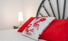 Villa Gioconda 21 | Schlafzimmer 1 mit Doppelbett Hausdarstellung