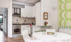 Villa Sandra 43 | Küche mit Essplatz Hausdarstellung
