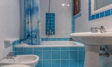 Villa Maestrale | Bad 3 mit Badewanne im UG Villa Maestrale, Cala Ginepro, Olbia