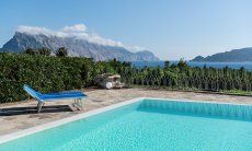 Villa Maestrale | Privater Pool mit Blick auf Meer und Isola di Tavolara New picture
