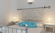 Villa Maestrale | Elegantes Schlafzimmer mit Doppelbett New picture