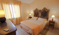 Villa Ulivi 27 | Geräumige Doppelzimmer V. Ulivi 27