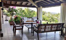 Villa Ulivi 27 | Überdachte Terrasse mit Blick ins Grüne V. Ulivi 27