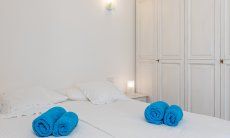 Villa Mariella 6 | Innenaufnahme von Schlafzimmer 1 mit Doppebett New Picture 2023