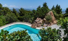 Villa Aquila Alta | Felsgruppe am Pool New Picture
