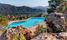 Villa Aquila Giardino | Das Haus liegt in einem Naturpark. Der Blick geht auf das grösste zusammenhängende Waldgebiet Europas. New Picture