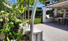 Villa Kika | Berankte Laube - im Spätsommer mit weißen Trauben für die Gäste Villa Kika