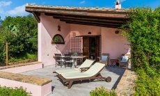 Villa Fiori 3 | Die Terrasse ist teilweise überdacht mit Bereich zum Sonnenbaden New Picture 2025