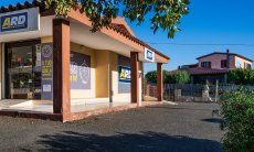 Villa Serena | In Villa Serena können Sie den Urlaub ohne Auto verbringen - 3 Minuten zu Fuß zum Einkaufen und den Restaurants New Picture 2025