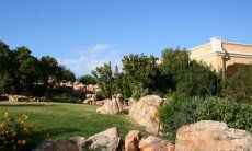 Villa Aquila Alta | Appartement Aquila Alta mit großem Garten und kleinem Pool Garten