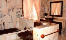 Villa Nautilus | Bad 2 mit Badewanne Bad