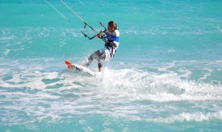 Windplay | Sardinien Kite surfen