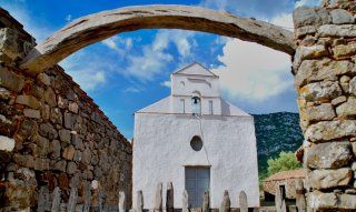 Golgo Schlucht und Kirche S. Pietro del Golgo | Sardinien Sardinien