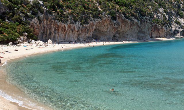 Cala Goloritze; Cala Luna